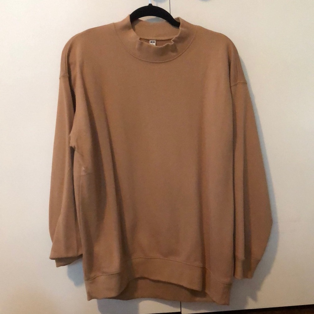 Uniqlo camel mock neck sweatshirt